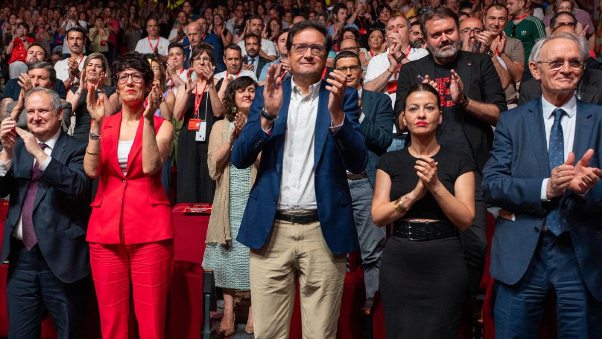 El ministro de Transformación Digital y la Función Pública, Óscar López, junto a Elma Saiz ministro de Transformación Digital y la Función Pública Óscar López