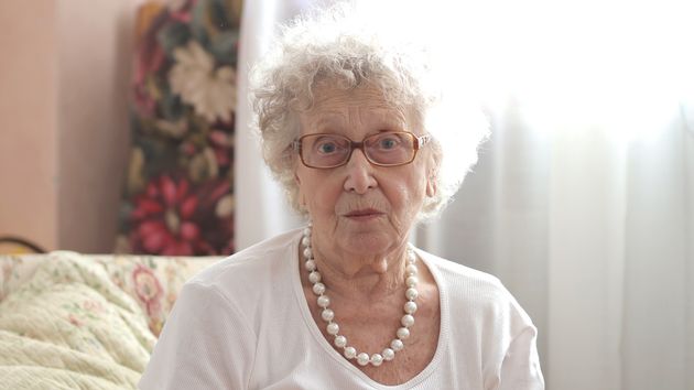 Tengo 78 años, soy viuda y compré una casa de lujo, pero las cuotas de la comunidad son de 7.000 euros: ¿ahora qué hago?
