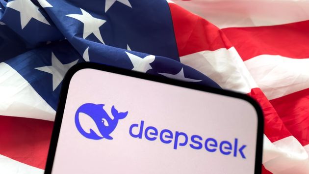 Estados Unidos acusa a la inteligencia artificial china DeepSeek de espionaje masivo y de ser el “arma secreta” del régimen de Xi Jinping