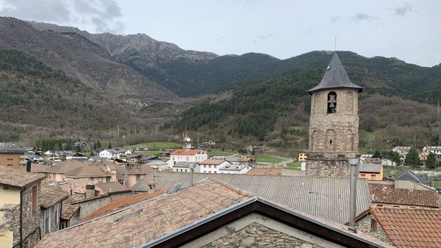 El pequeño pueblo escondido en un Valle donde comprar una casa de 150 metros por 40.000 euros que busca vecinos