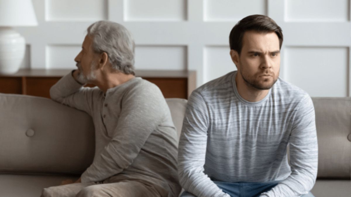 Padre de hijo enfadados Padre de hijo enfadados