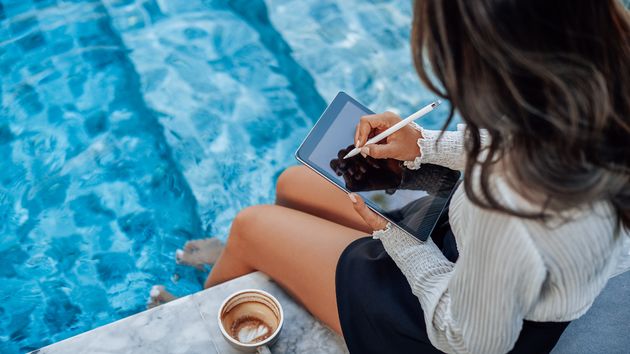 ¿Puede el empresario prohibir que el trabajador trabaje durante sus vacaciones?