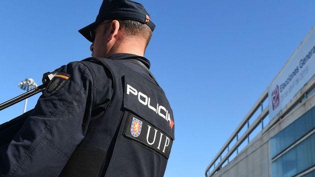 10 policías enviados a Palma, en la calle “por la falta de previsión” de Marlaska: “hoy son literalmente expulsados del hotel” y no saben dónde van a dormir