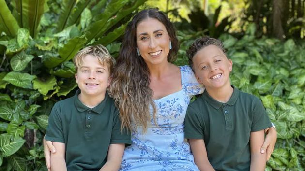 Clarissa Valentine, con sus hijos