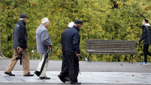 El sueldo medio baja a 1.500 euros y pone en riesgo el pago de unas pensiones más elevadas