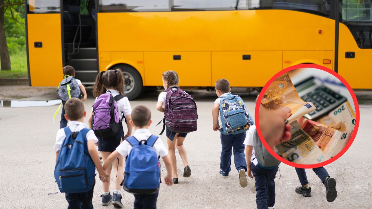 Niños caminando hacia a un autobús Niños caminando hacía a un autobús
