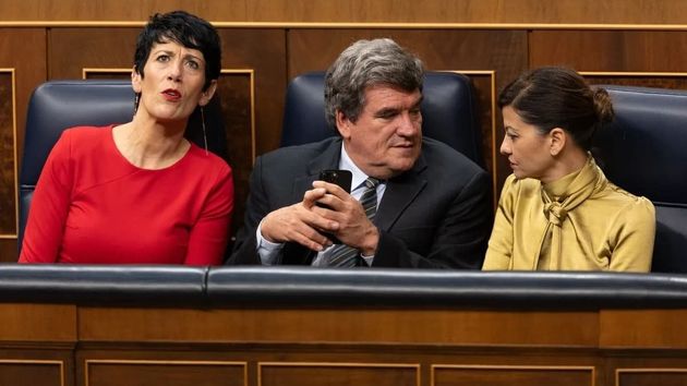 Elma Saiz, Escriva y Sira Rego