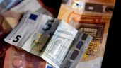 Varios billetes de euro