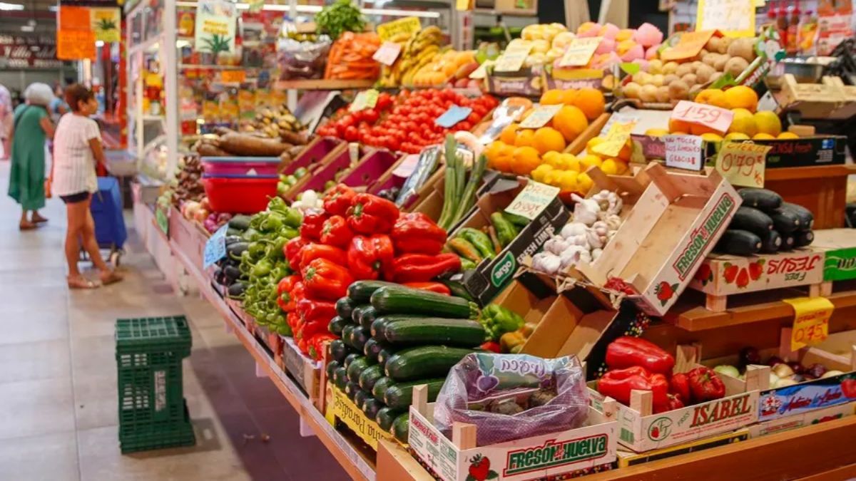 Un puesto en un mercado Un puesto en un mercado