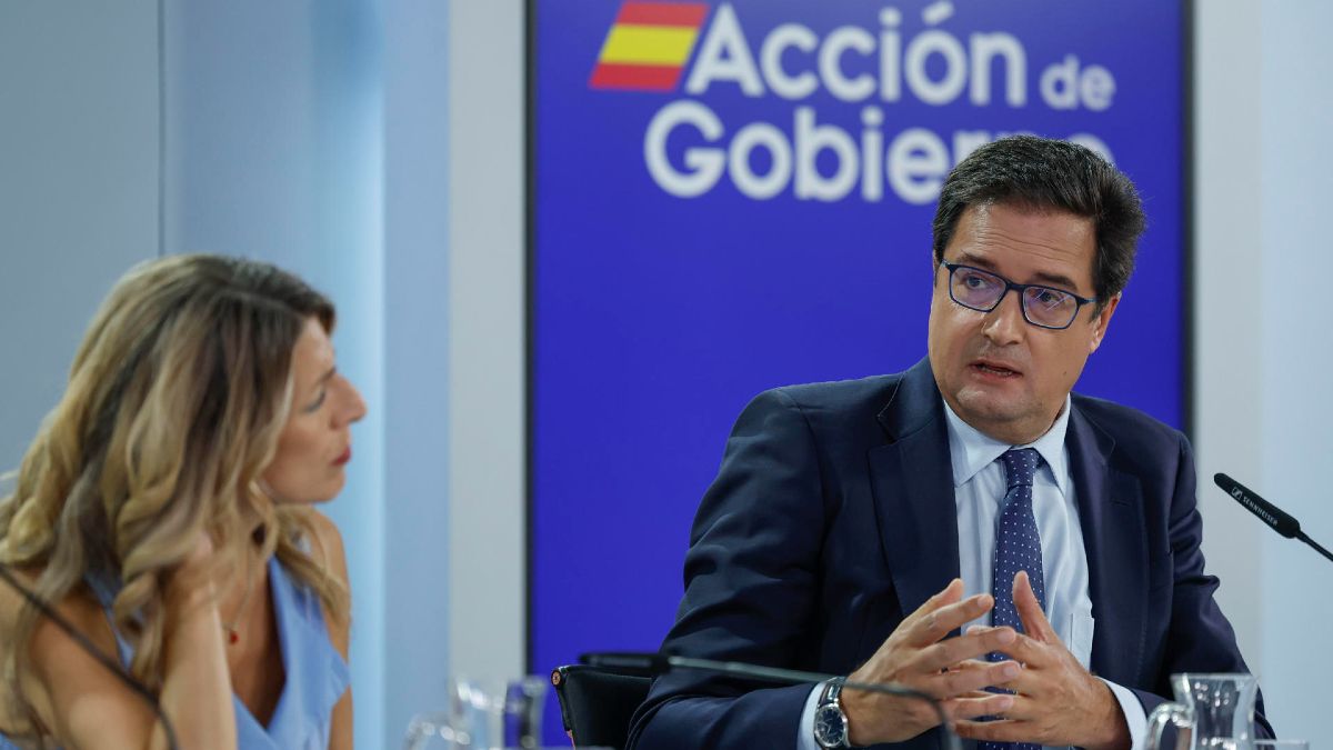 El ministro para la Transformación Digital y Función Pública, Óscar López y Yolanda Díaz El ministro para la Transformación Digital y Función Pública, Óscar López