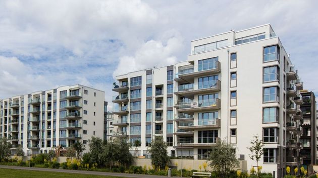 Fachada de un edificio de viviendas 