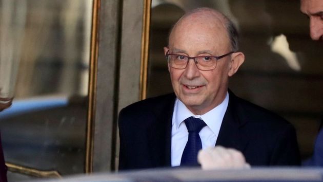 Currículum Vitae de Cristóbal Montoro: sus estudios y trabajos antes de ser exministro de Hacienda del PP e imputado Currículum Vitae de Cristóbal Montoro: sus estudios y trabajos antes de ser exministro de Hacienda del PP e imputado