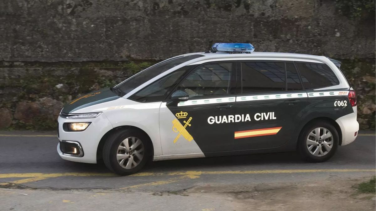 Un coche de la Guardia Civil