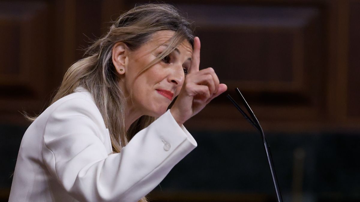 Yolanda Díaz avisa de nuevo: aprobará un decreto con el nuevo registro horario si tumban la reducción de la jornada laboral La ministra de Trabajo y vicepresidenta segunda del Gobierno, Yolanda Díaz