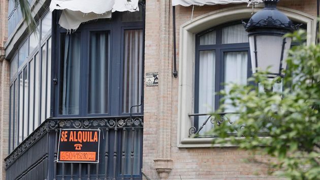 Este es el salario que necesitas ganar al mes para vivir solo en cada capital de España