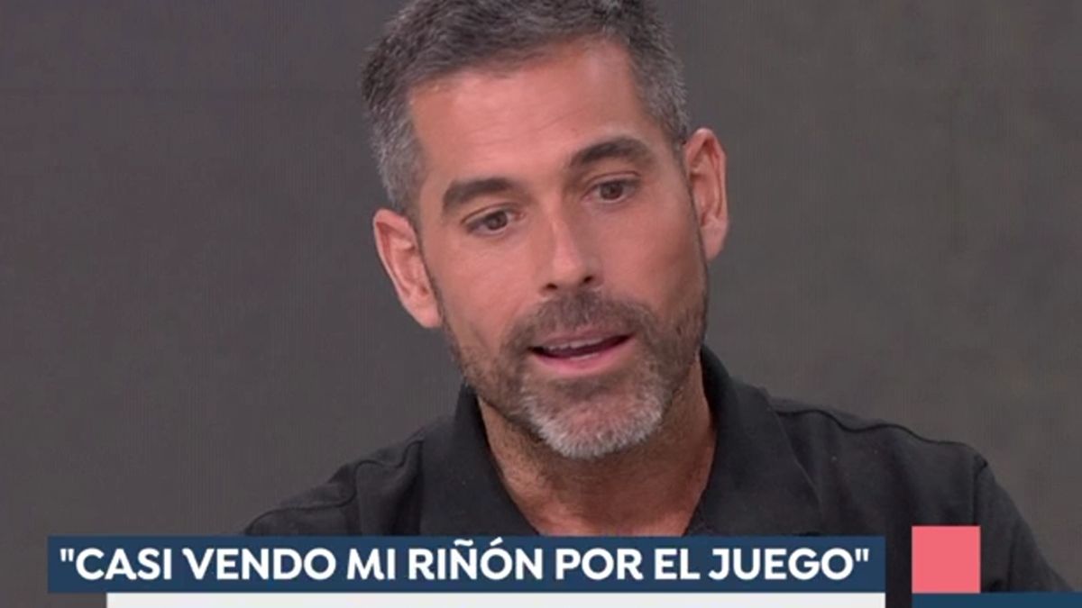 Pablo Ojeda (42 años), nutricionista y ludópata rehabilitado: “me ofrecieron 60.000 euros por un riñón y me lo pensé” Pablo Ojeda durante su intervención en el programa