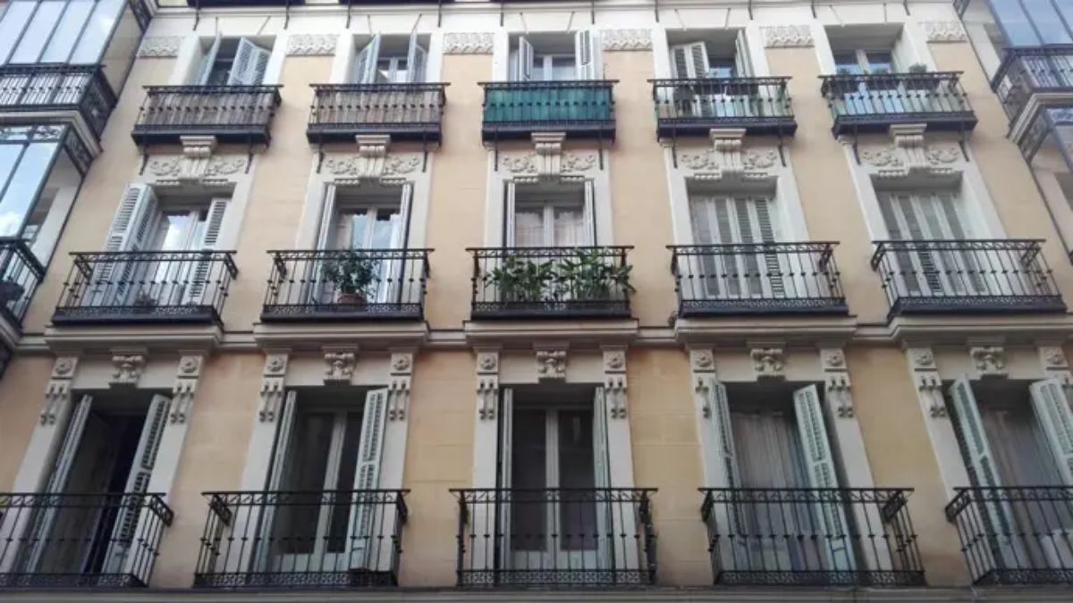 Fachada de un edificio de vivienda