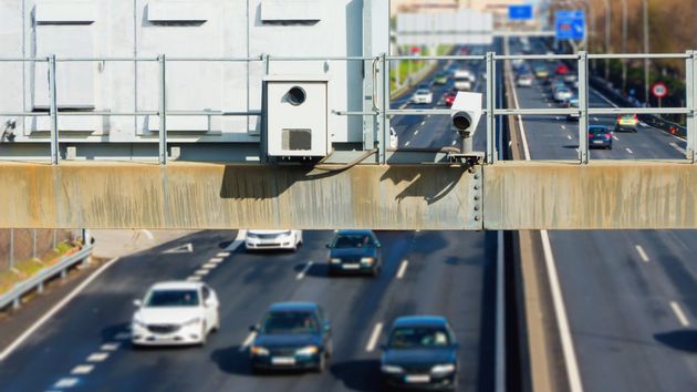 El radar de la DGT más largo de España: se está hinchando a poner multas este verano y mide la velocidad durante 33 km