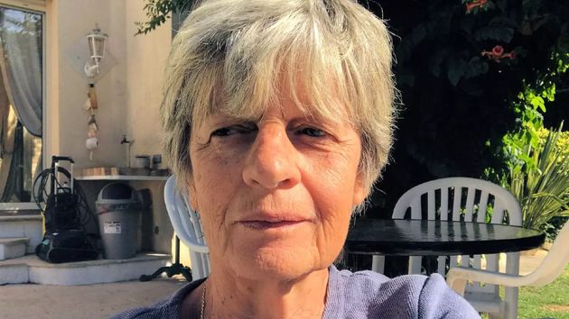 Dominique, 73 años, jubilada: "Gano 4.000 euros extra cada verano con este negocio: todo se hace en mi jardín"