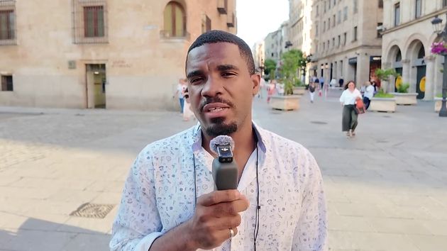 Un guineano que lleva 6 meses en España: “aquí mucha gente vive de las apariencias, pero al final del mes están hasta el cuello de deudas”
