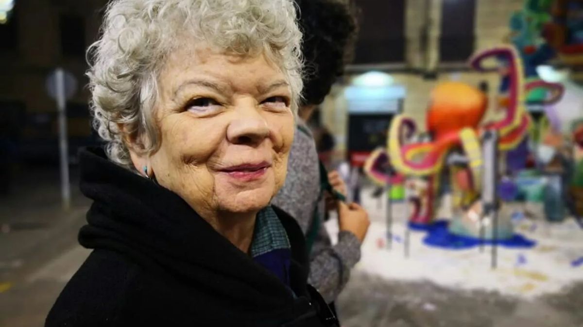 Marsha mirando a la cámara