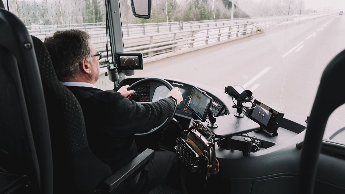 Un conductor de autobuses