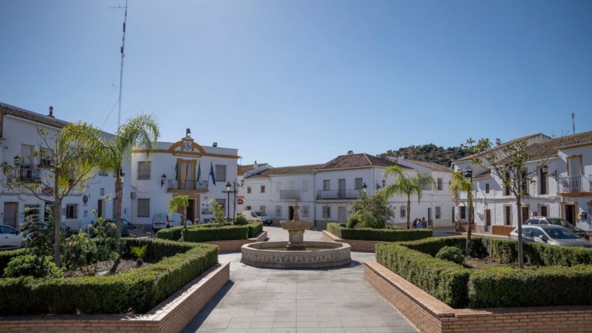 Plaza del pueblo de Coripe