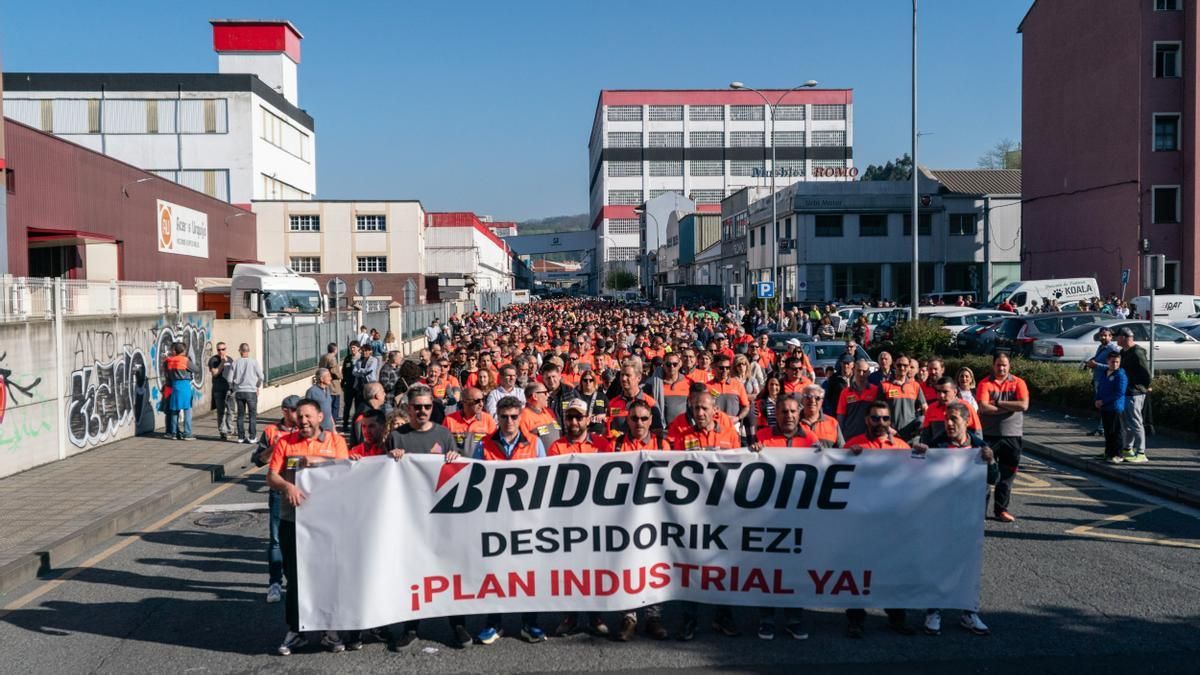 Trabajadores de Bridgestone en una movilización