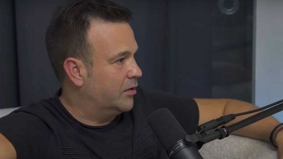 José Elías hablando en 'B3tter pódcast'