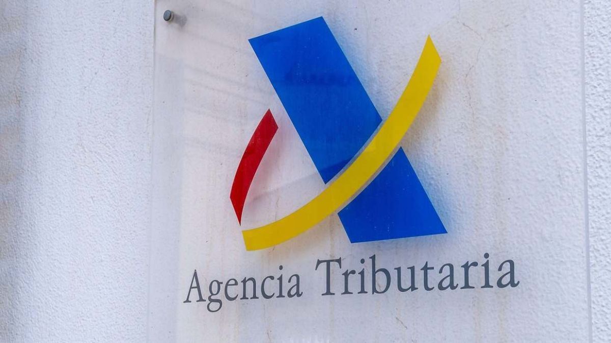 Cartel de la Agencia Tributaria