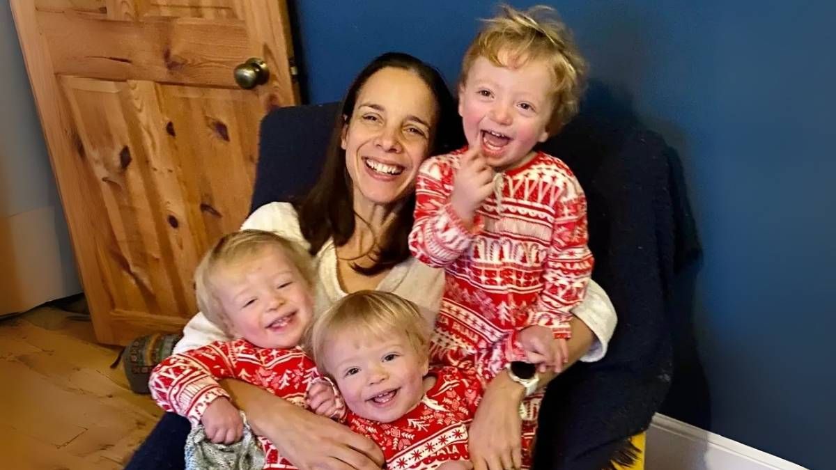 Leila Green con sus tres hijos