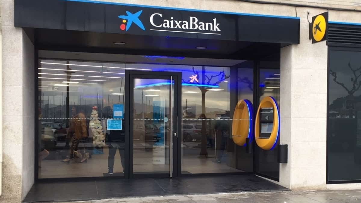 Una oficina de CaixaBank