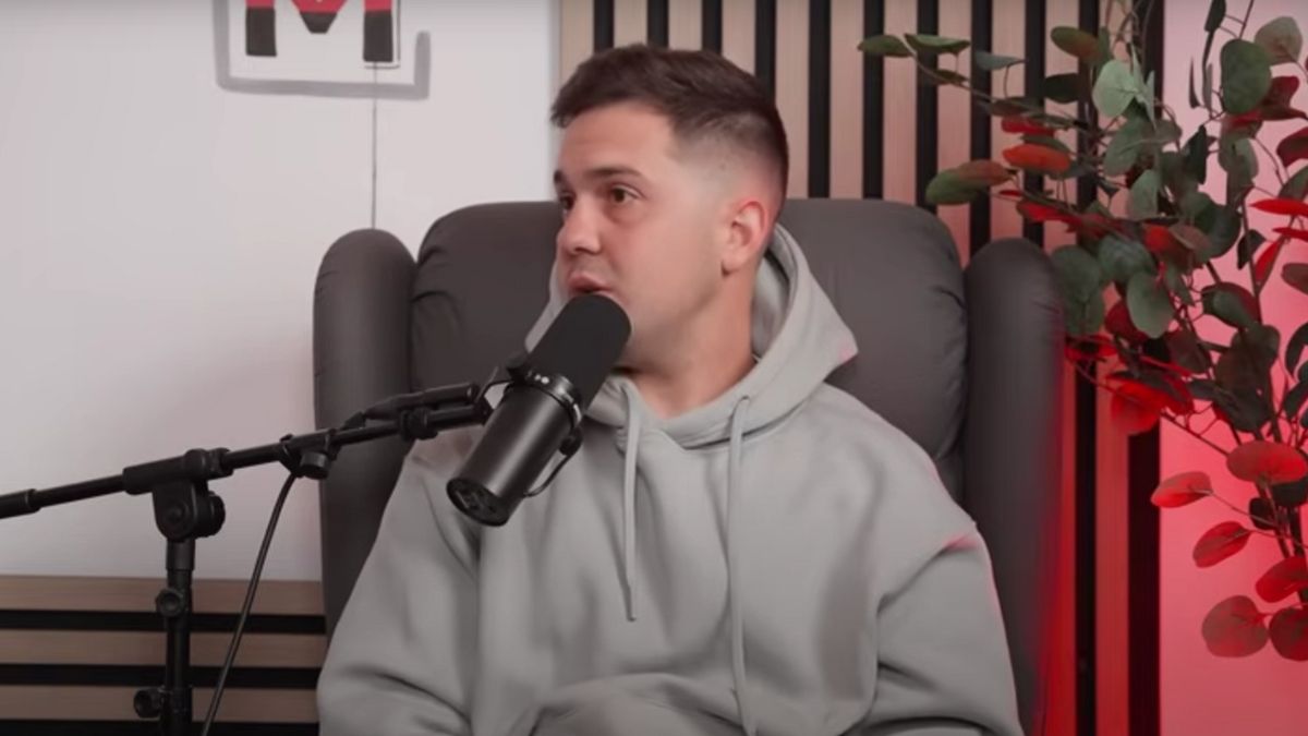 El camionero Fran Lorenzo durante el podcast de Rutas de éxito