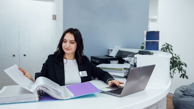 Ofertas de empleo del 27 de agosto de 2025 en España: últimas vacantes en el sector público y privado