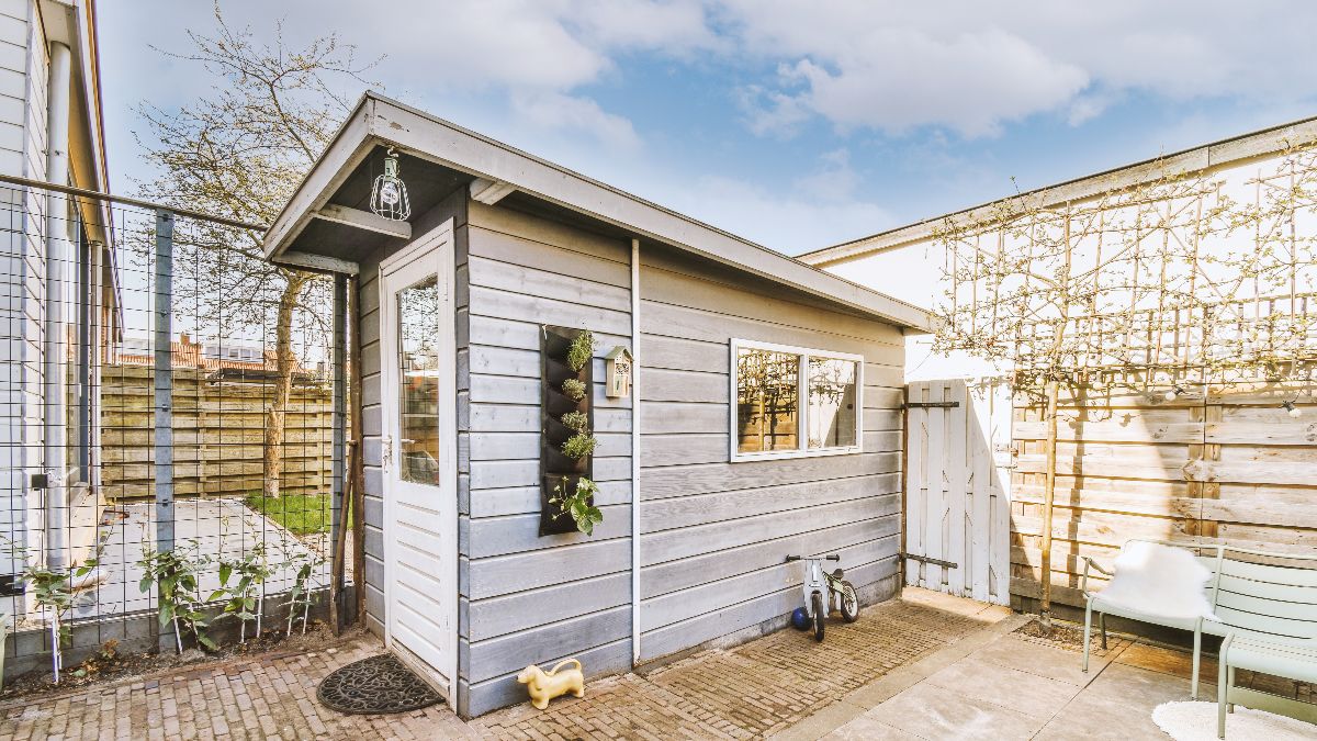 Una caseta de jardín