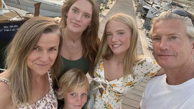 Una familia estadounidense vende su casa y se muda a España: “todos somos mucho más felices aquí” y viven con la mitad de lo que gastaban