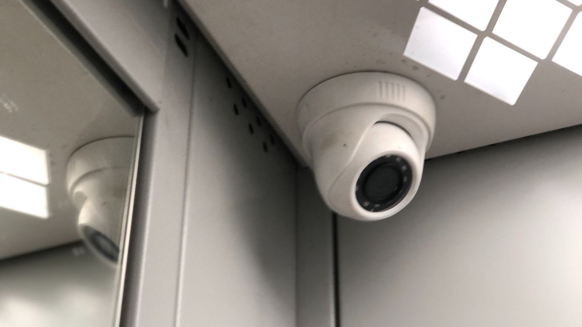 Una cámara en la oficina