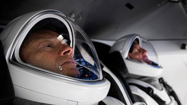 Michael López-Alegría (67 años), astronauta: “La velocidad de la nave alcanza los 28.000 kilómetros por hora durante 9 minutos. Es una experiencia que no se puede comparar con ninguna de la Tierra”