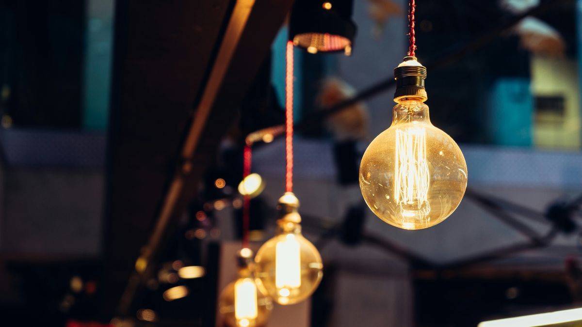 Bombillas encendidas