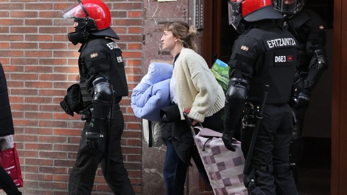 Una mujer desalojada de su vivienda