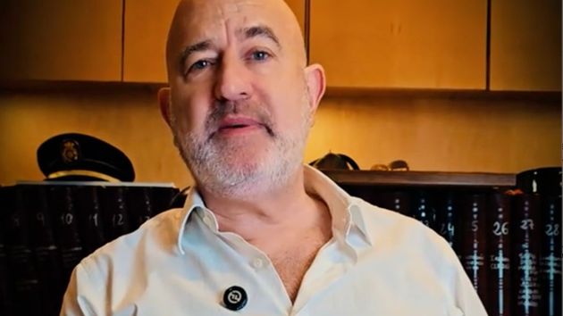 Joaquín Serrano, notario: “Si dejas a tu pareja el usufructo vitalicio de la vivienda podrá vivir allí hasta que muera, sin que nadie pueda echarla. Ni siquiera tus hijos”