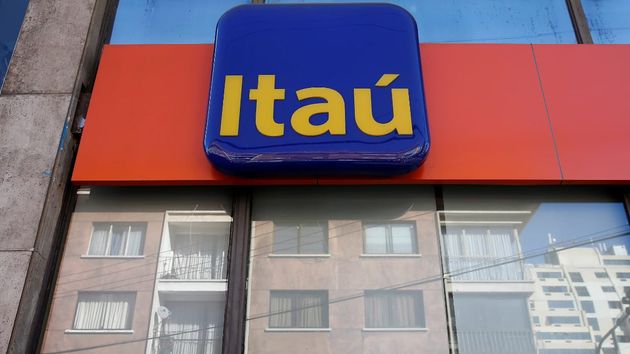 Un banco en Brasil despide a 1.000 trabajadores por estar inactivos demasiado tiempo cuando teletrabajan