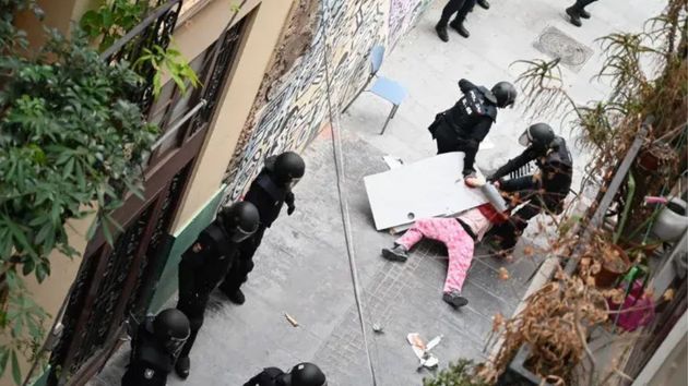 Confirman el desahucio de una madre con tres hijos menores de una vivienda social okupada porque no colaboró con los servicios sociales