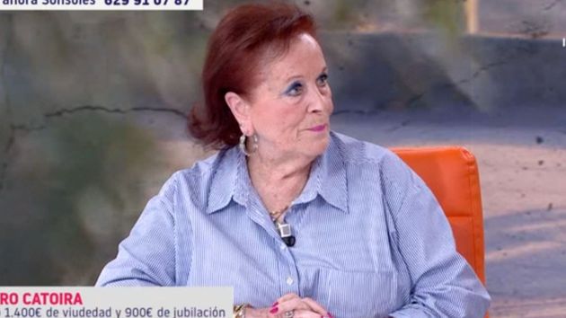 Charo (79 años) tiene dos pensiones y cobra 2.300 euros: “me parece poco”