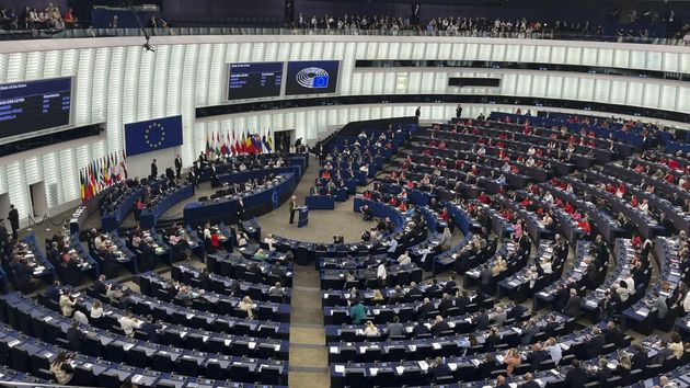 Las prácticas profesionales deberían cotizar para la pensión de jubilación y las prestaciones por desempleo, según la Eurocámara