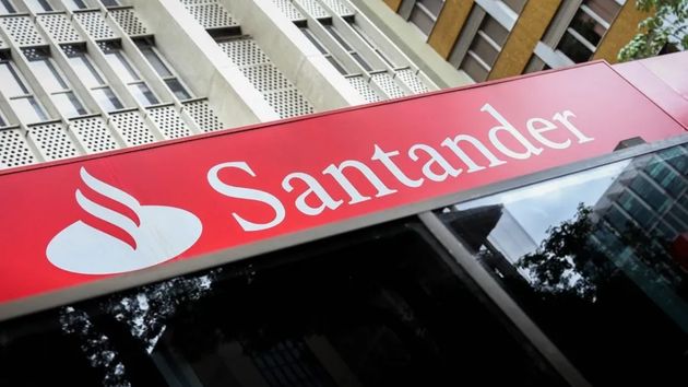 Santander abre más de 300 plazas para jóvenes en su unidad de banca de inversión
