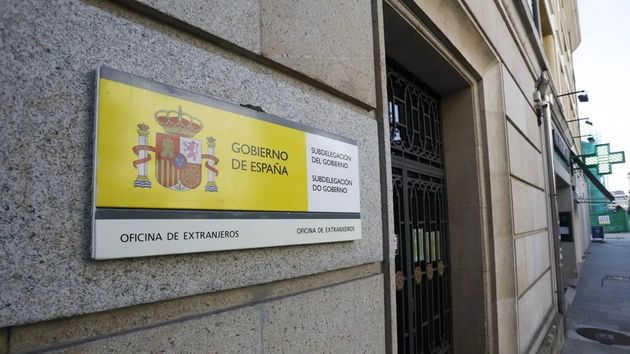 Nueva ofensiva contra las mafias: 124 detenidos por vender citas de extranjería