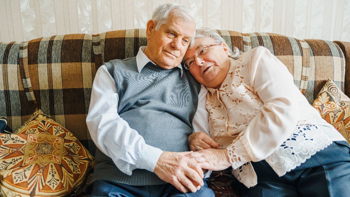 Una pareja de ancianos