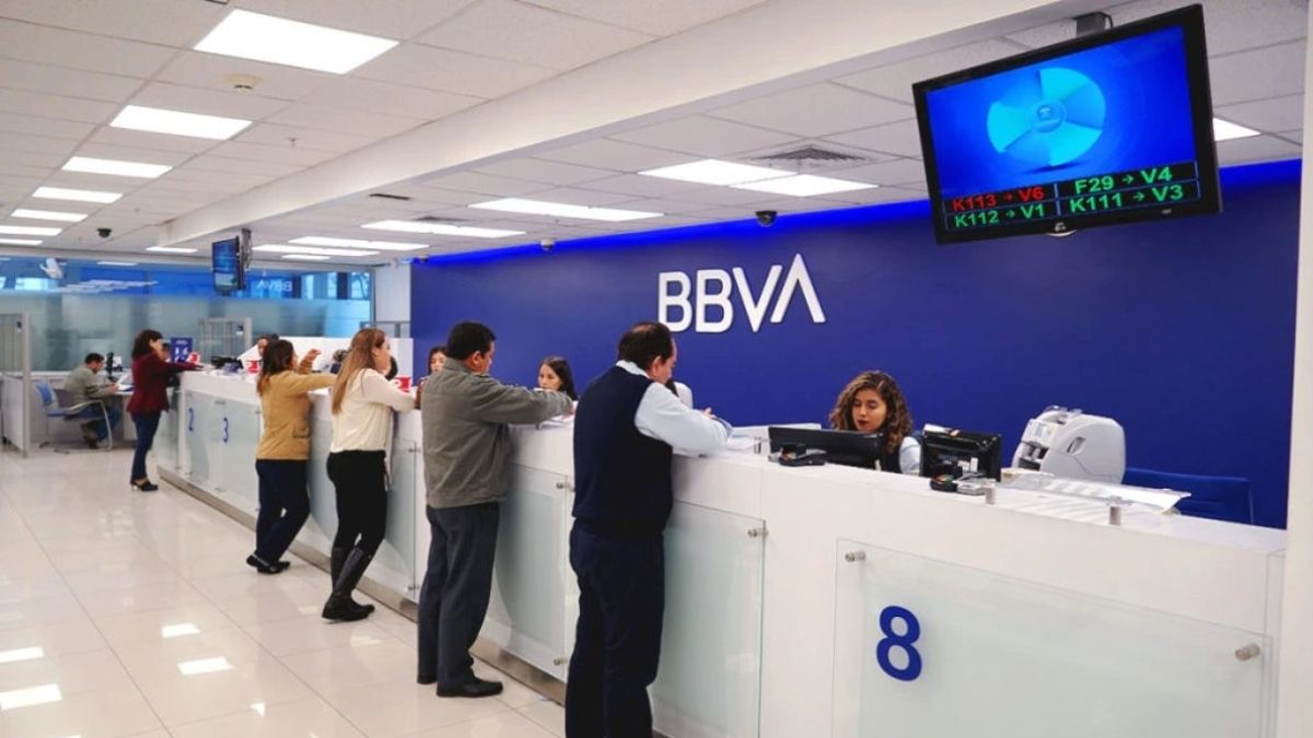 Trabajadores de atención al cliente en BBVA