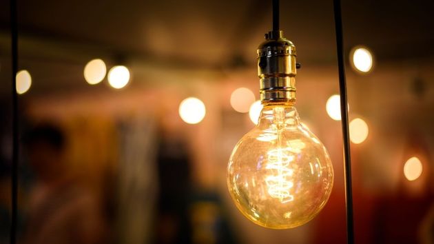 El precio de la luz hoy viernes 3 de octubre de 2025: las horas más baratas y caras dentro del PVPC